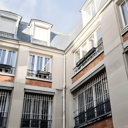 Highstay - Luxury Serviced - Centre Pompidou Museum Apartment Paris