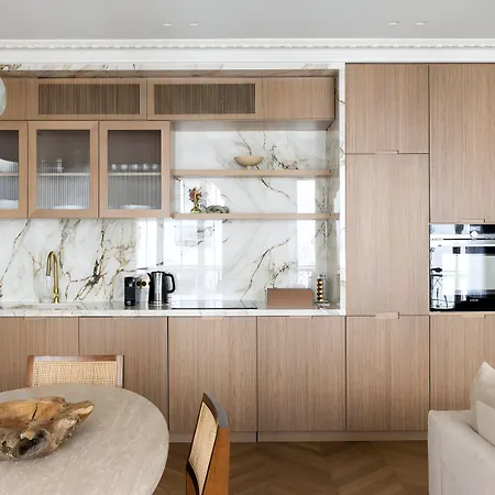 Highstay - Luxury Serviced - Centre Pompidou Museum * Parijs